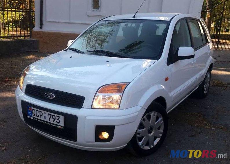 2010' Ford Fusion photo #1