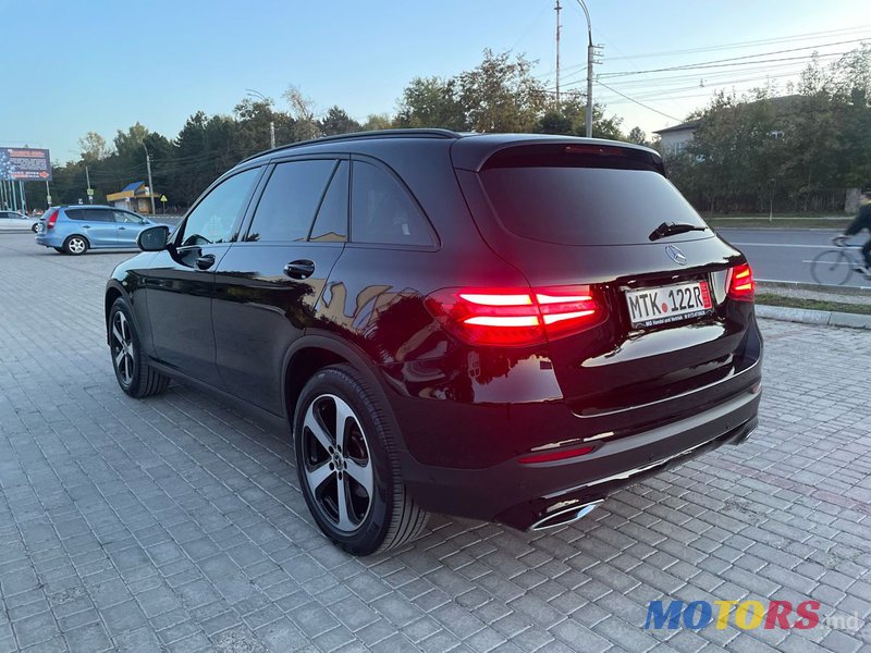 2017' Mercedes-Benz Glc photo #3