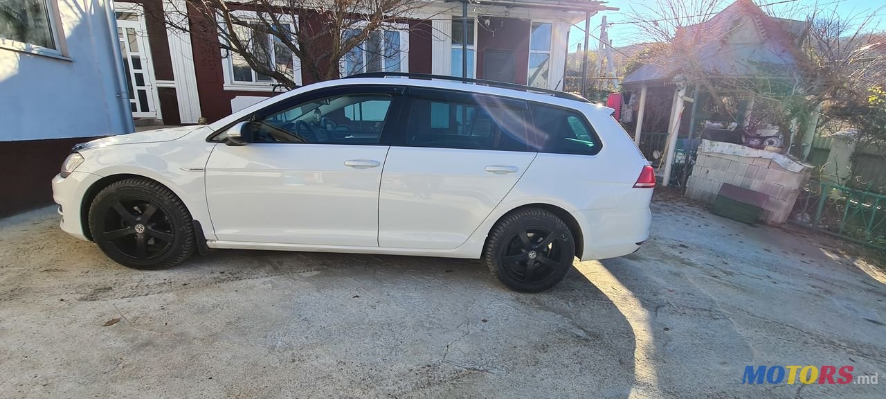 2015' Volkswagen Golf photo #4