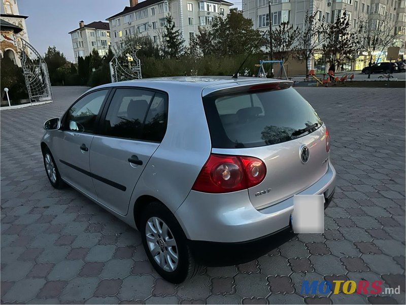 2007' Volkswagen Golf photo #5