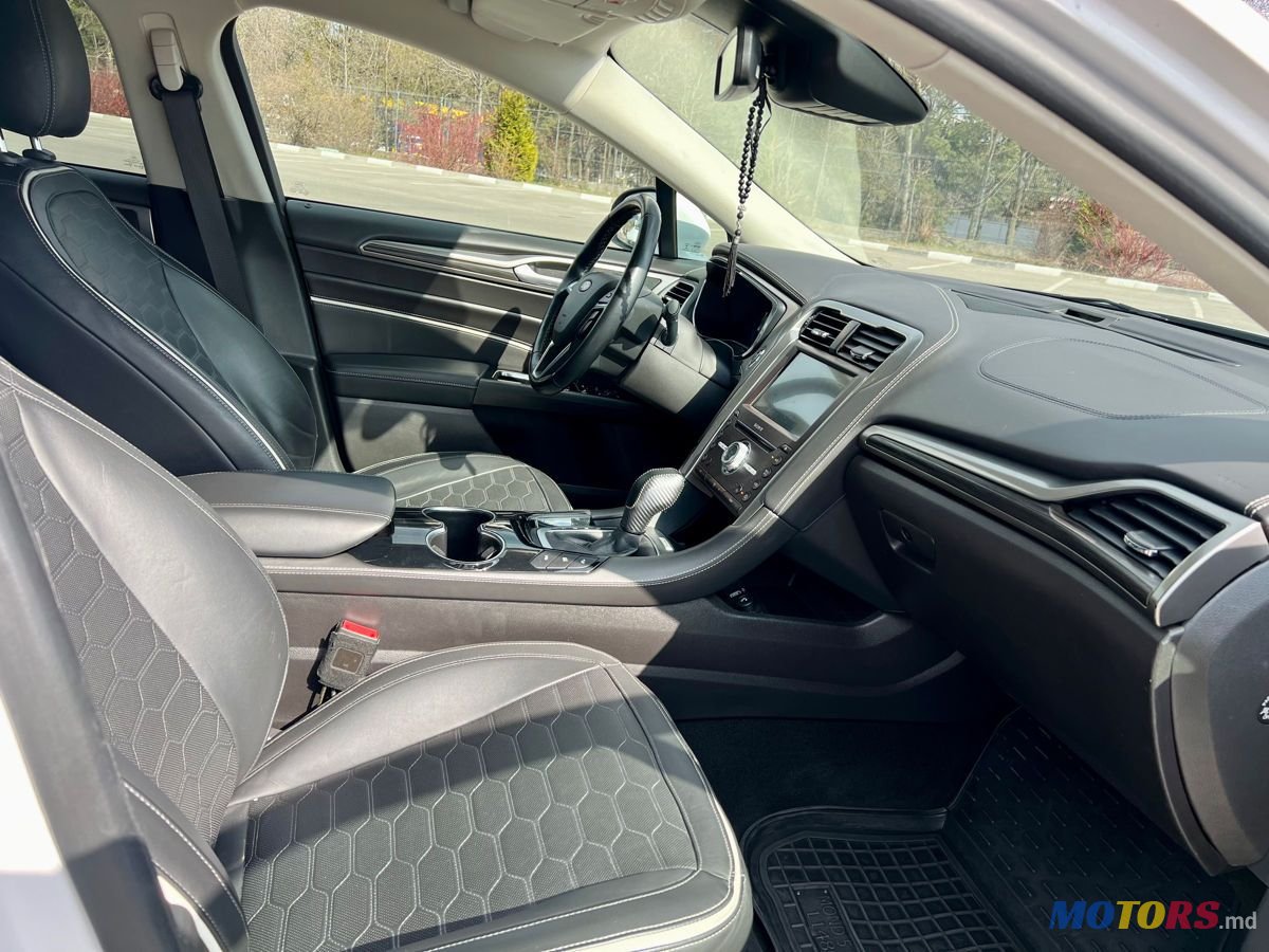 2019' Ford Mondeo photo #4