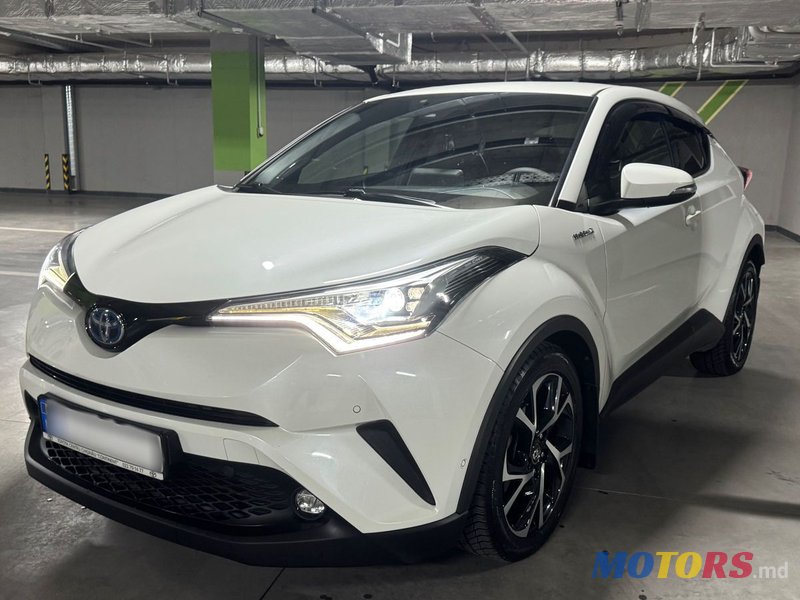 2018' Toyota C-HR photo #3