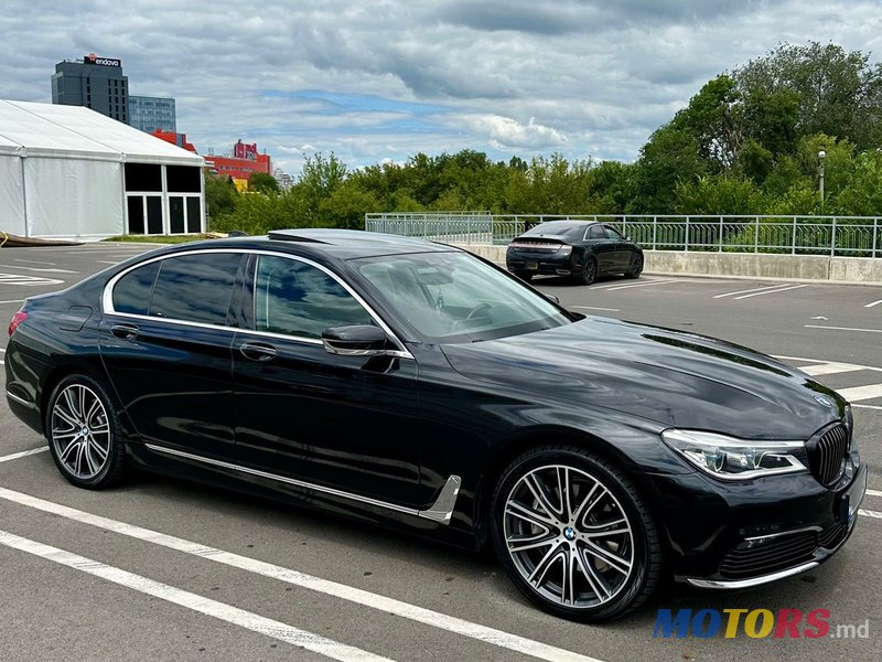 2016' BMW 7 Series photo #1