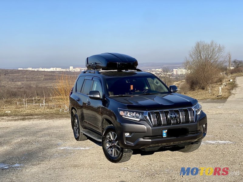 2019' Toyota Land Cruiser Prado photo #1