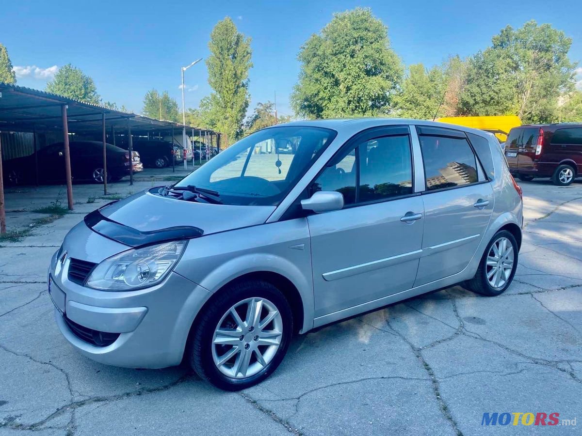 2009' Renault Scenic photo #1