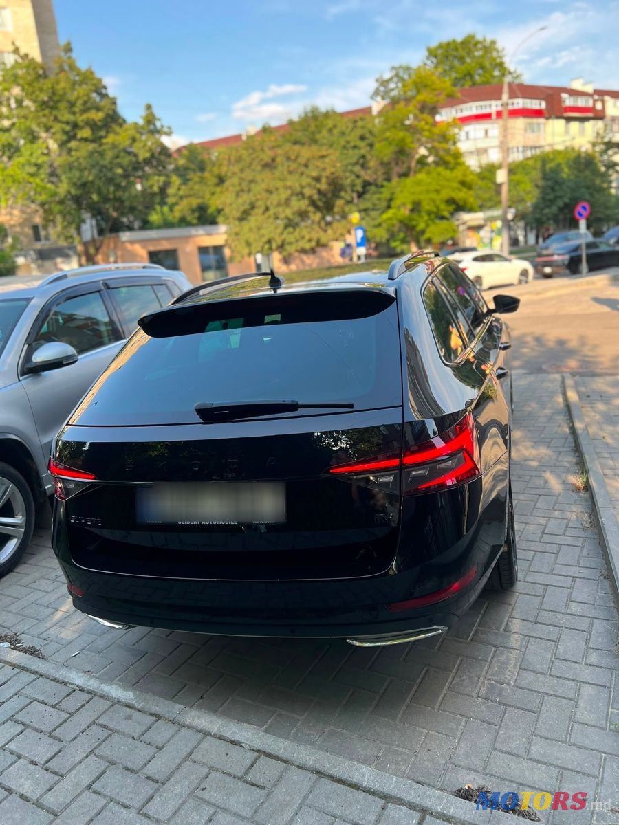 2020' Skoda Superb photo #3