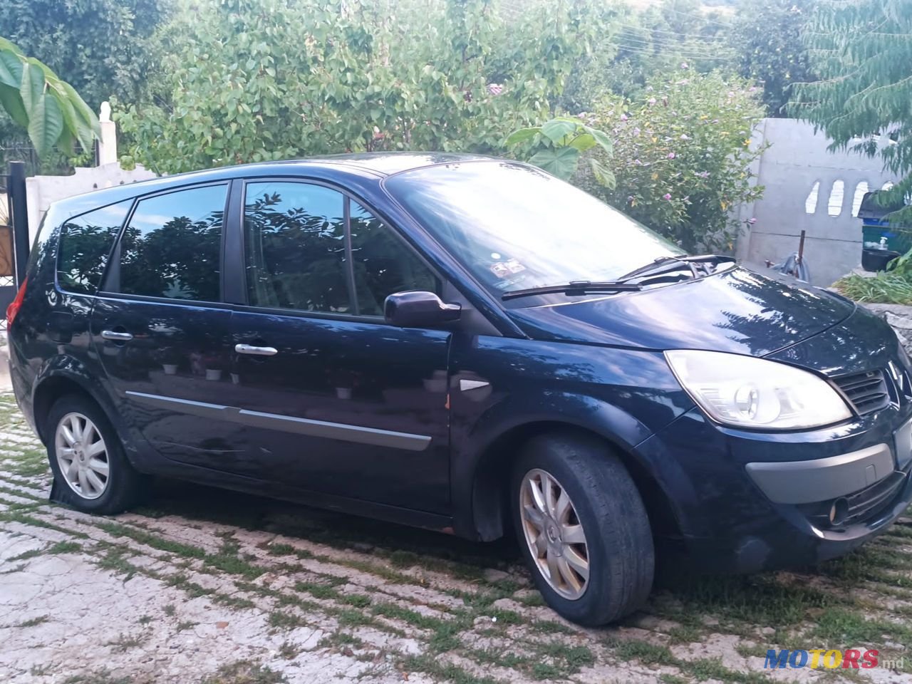 2006' Renault Grand Scenic photo #4
