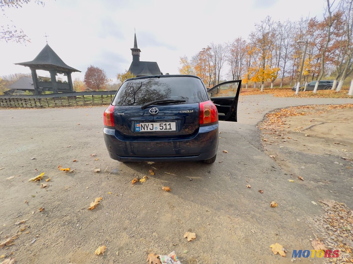 2005' Toyota Corolla photo #3