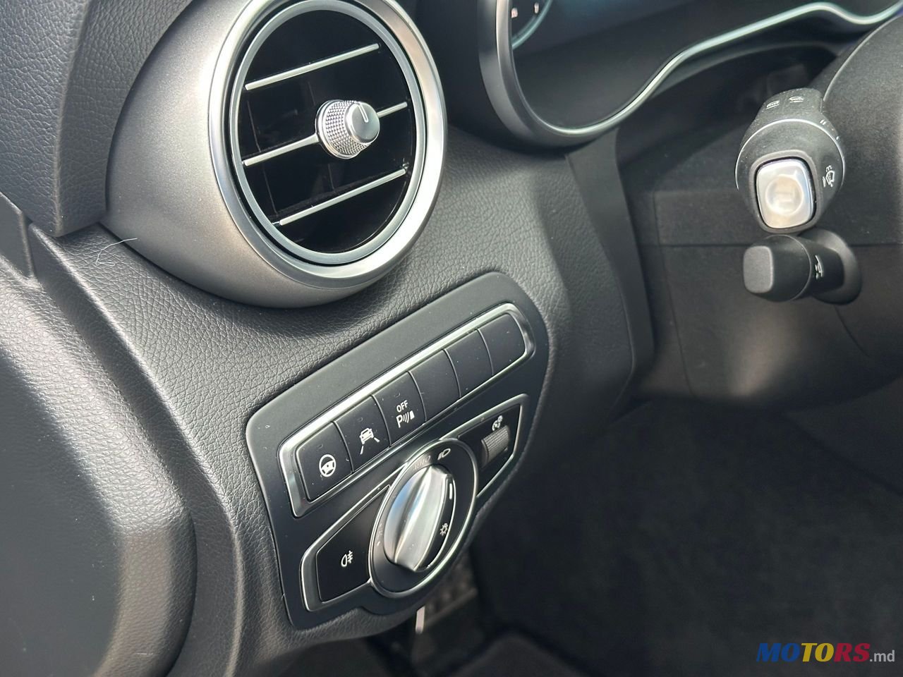 2018' Mercedes-Benz C-Class photo #5