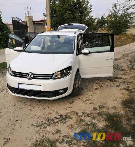 2012' Volkswagen Touran photo #1