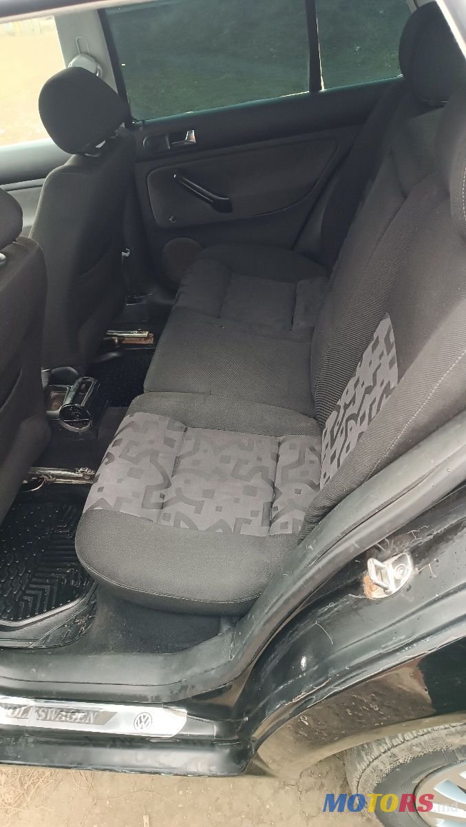 2000' Volkswagen Golf photo #6