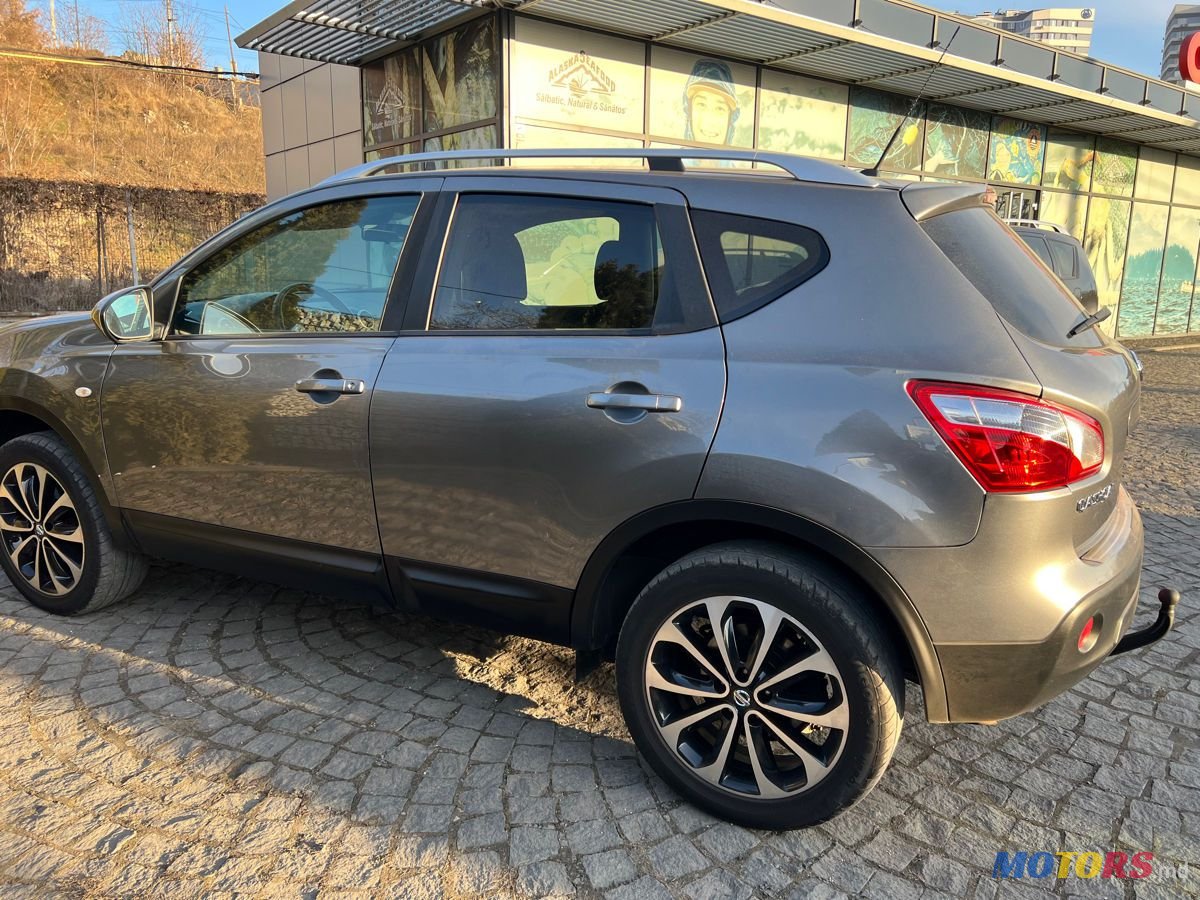 2013' Nissan Qashqai photo #2