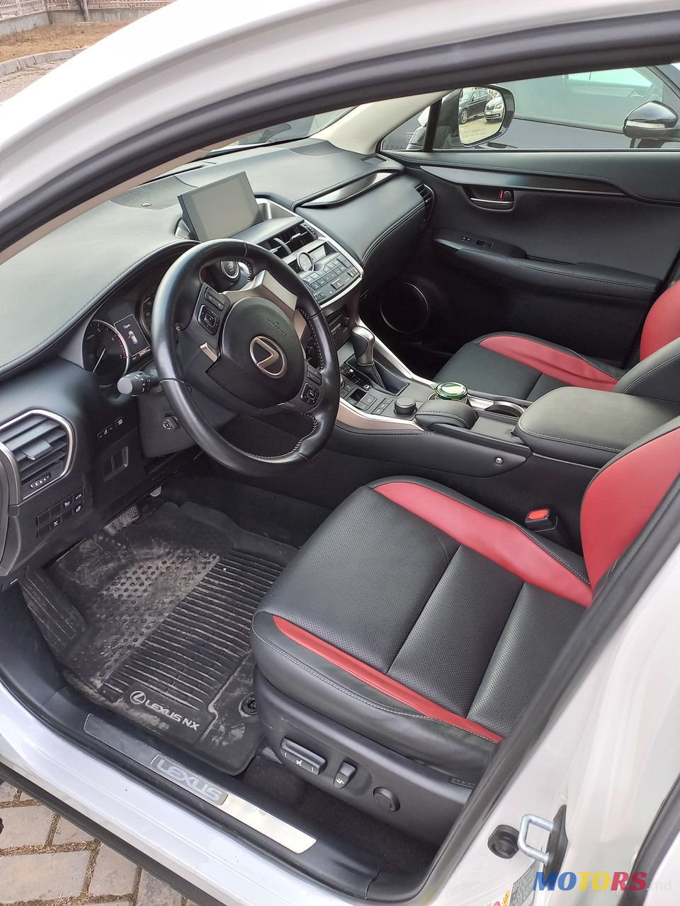 2017' Lexus Nx Series photo #4