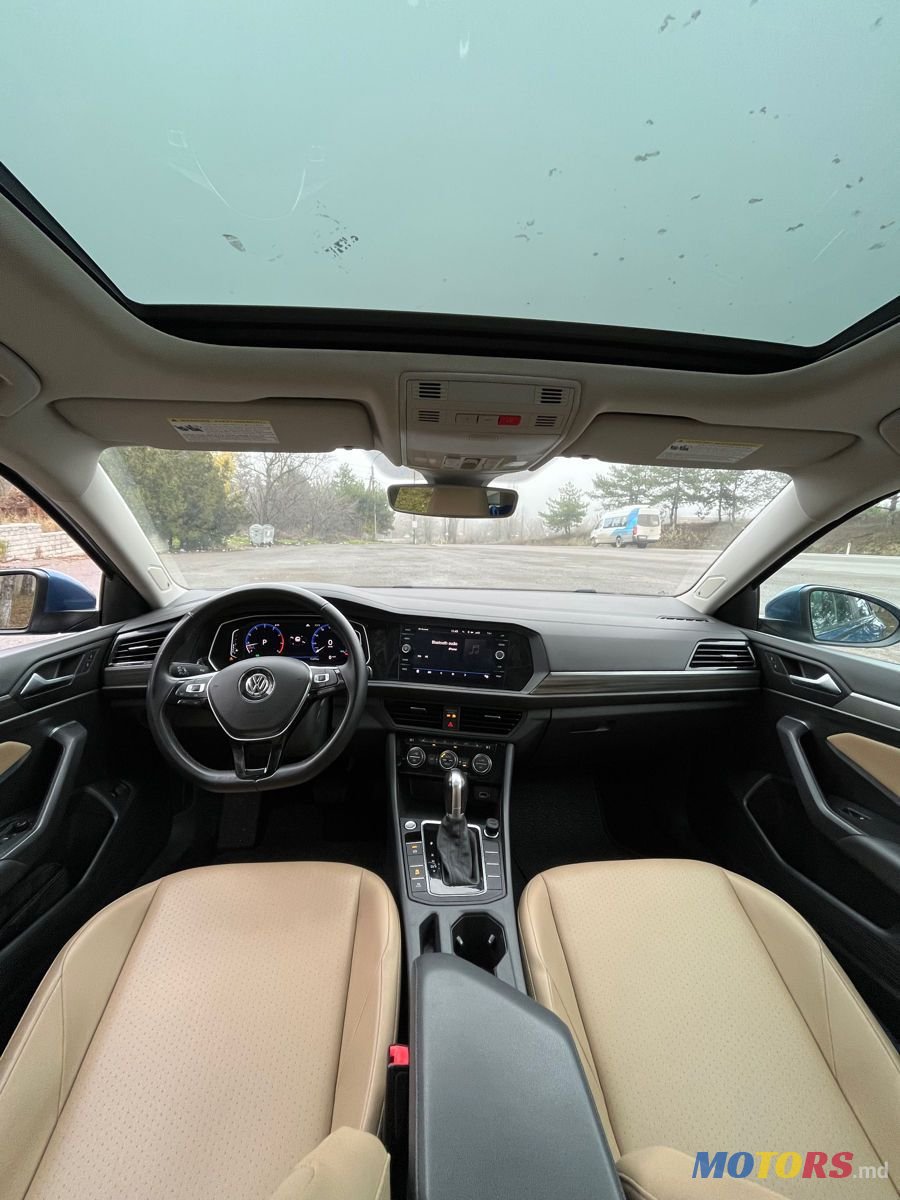 2019' Volkswagen Jetta photo #5