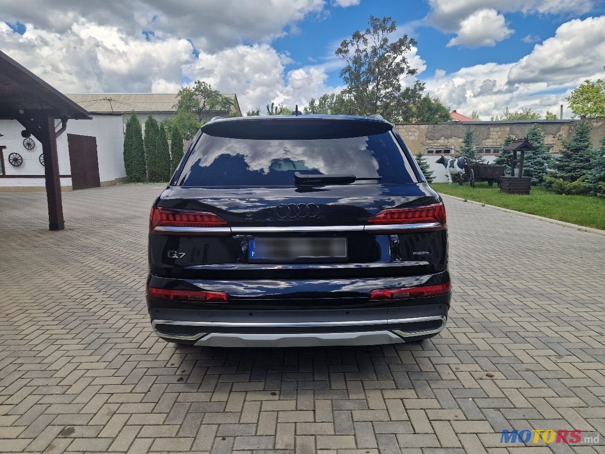 2023' Audi Q7 photo #2