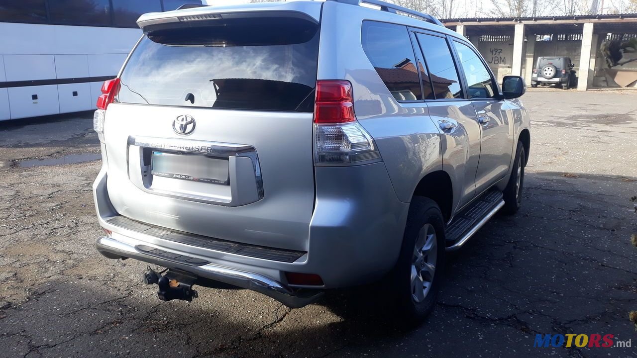 2013' Toyota Land Cruiser Prado photo #2
