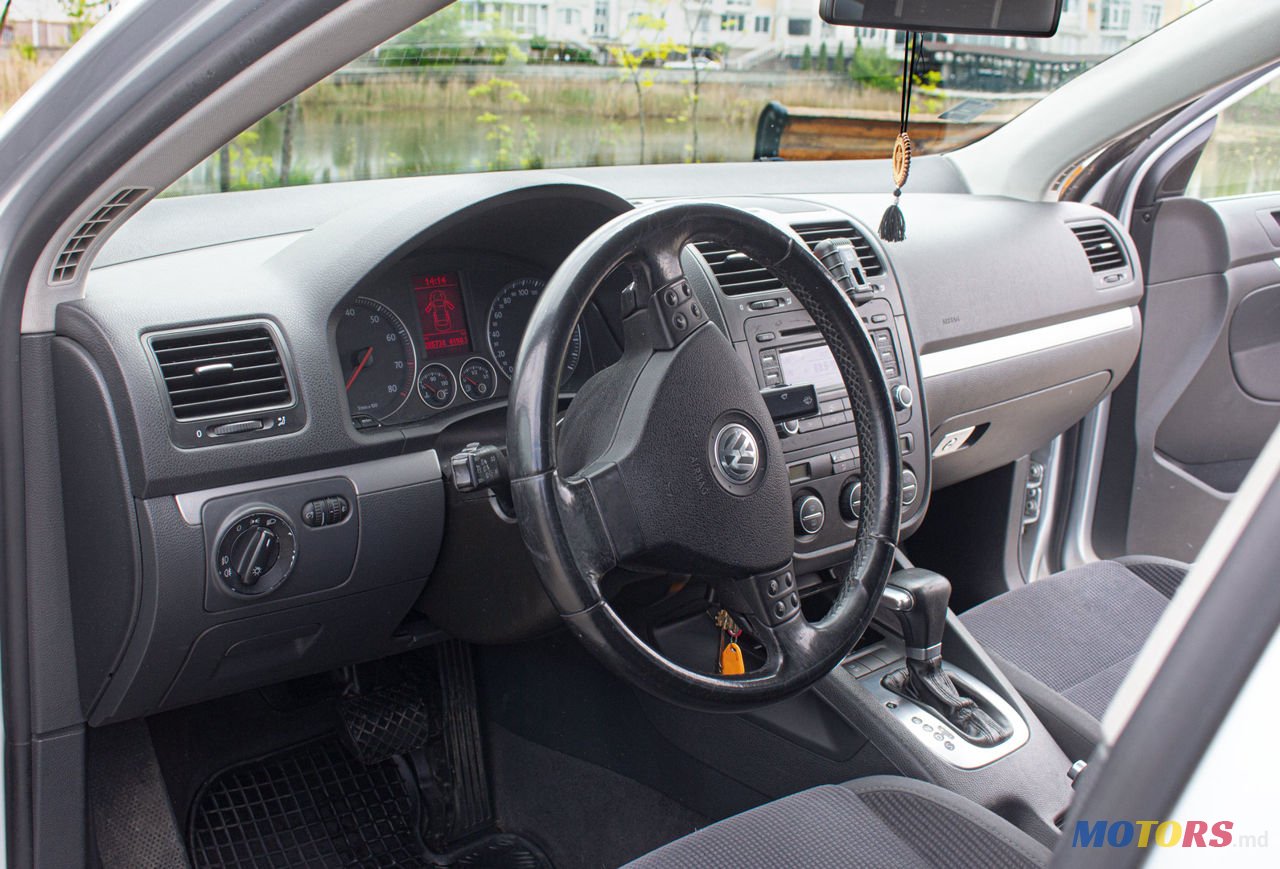 2006' Volkswagen Jetta photo #5