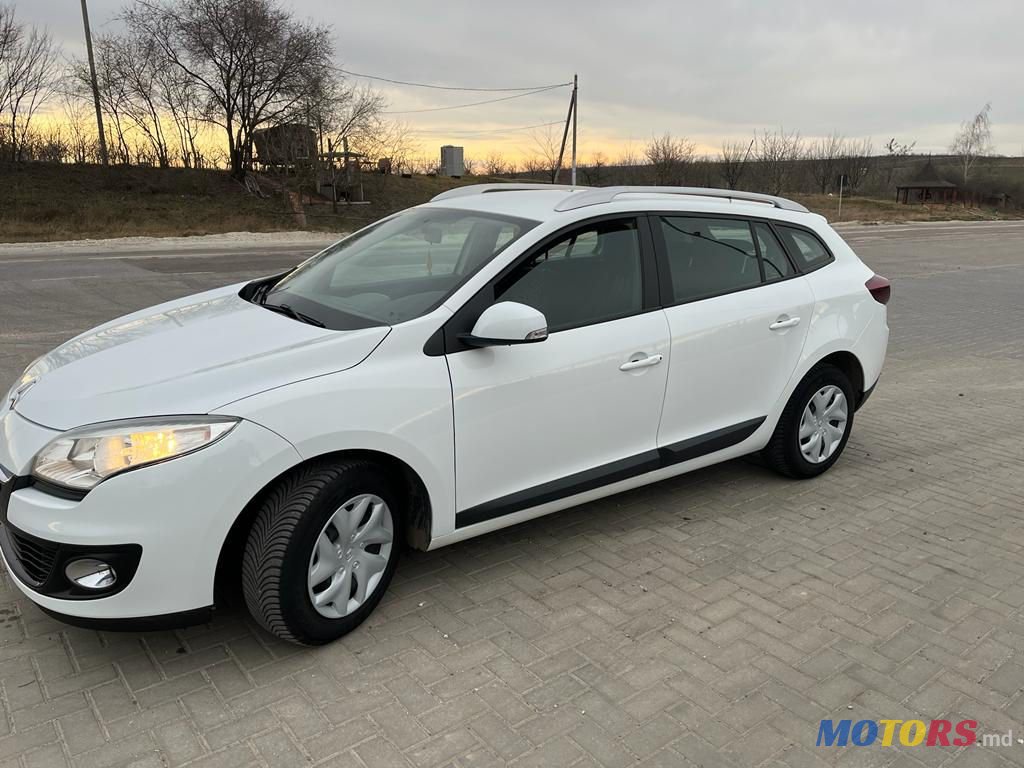 2013' Renault Megane photo #4