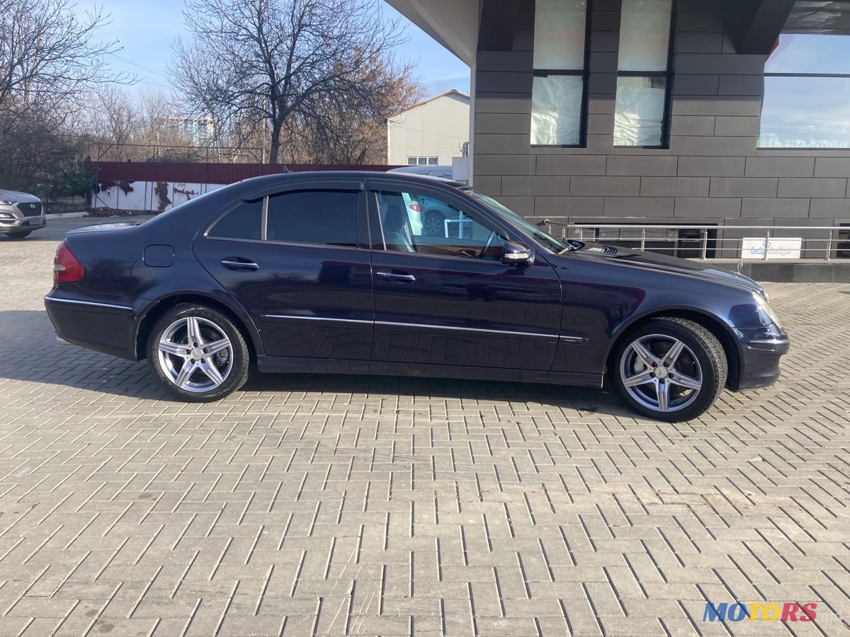 2007' Mercedes-Benz E Класс photo #6