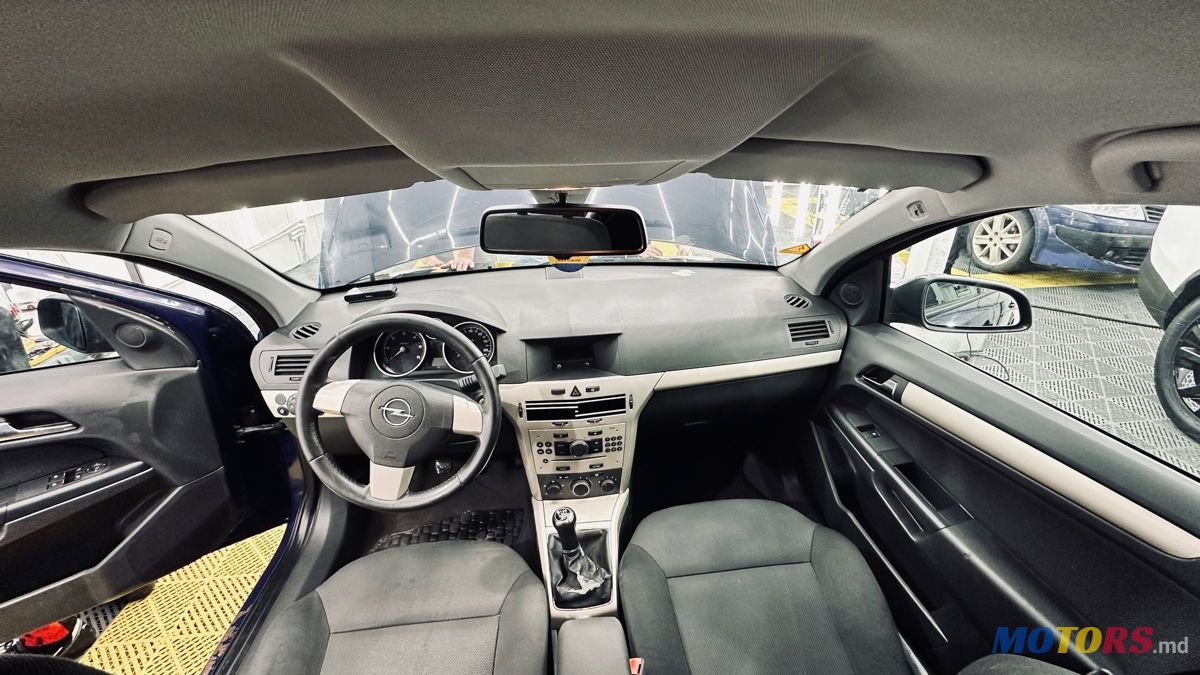 2007' Opel Astra photo #4