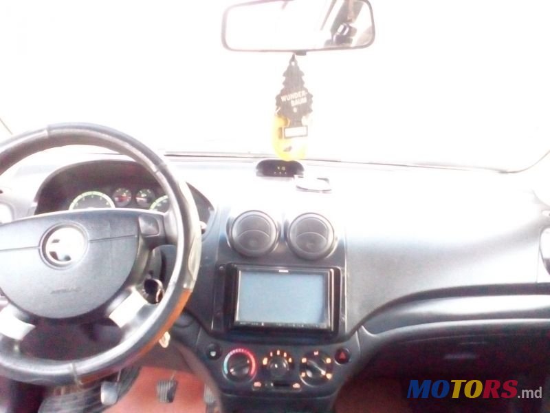 2010' Chevrolet Aveo photo #6