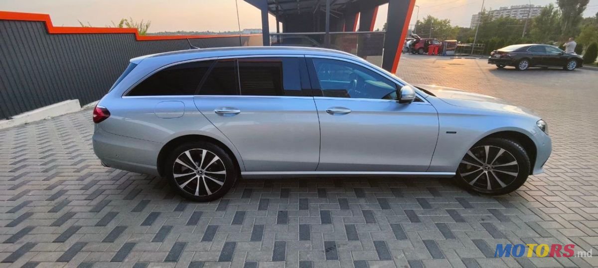 2021' Mercedes-Benz E-Class photo #4