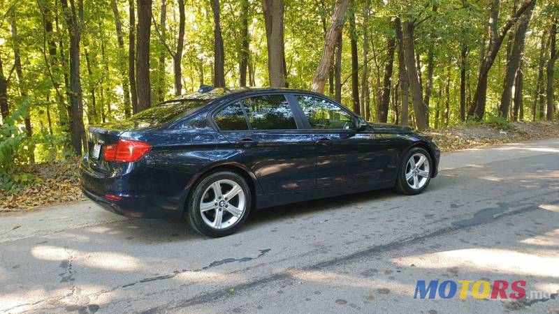 2013' BMW 3 photo #3