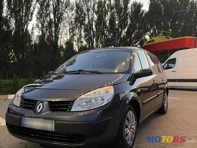 2006' Renault Grand Scenic photo #1