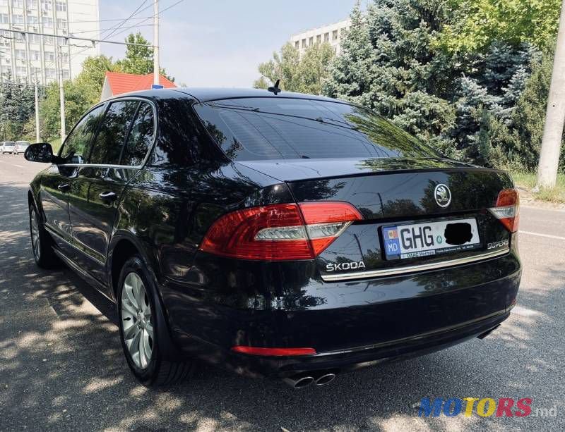 2014' Skoda Superb photo #3