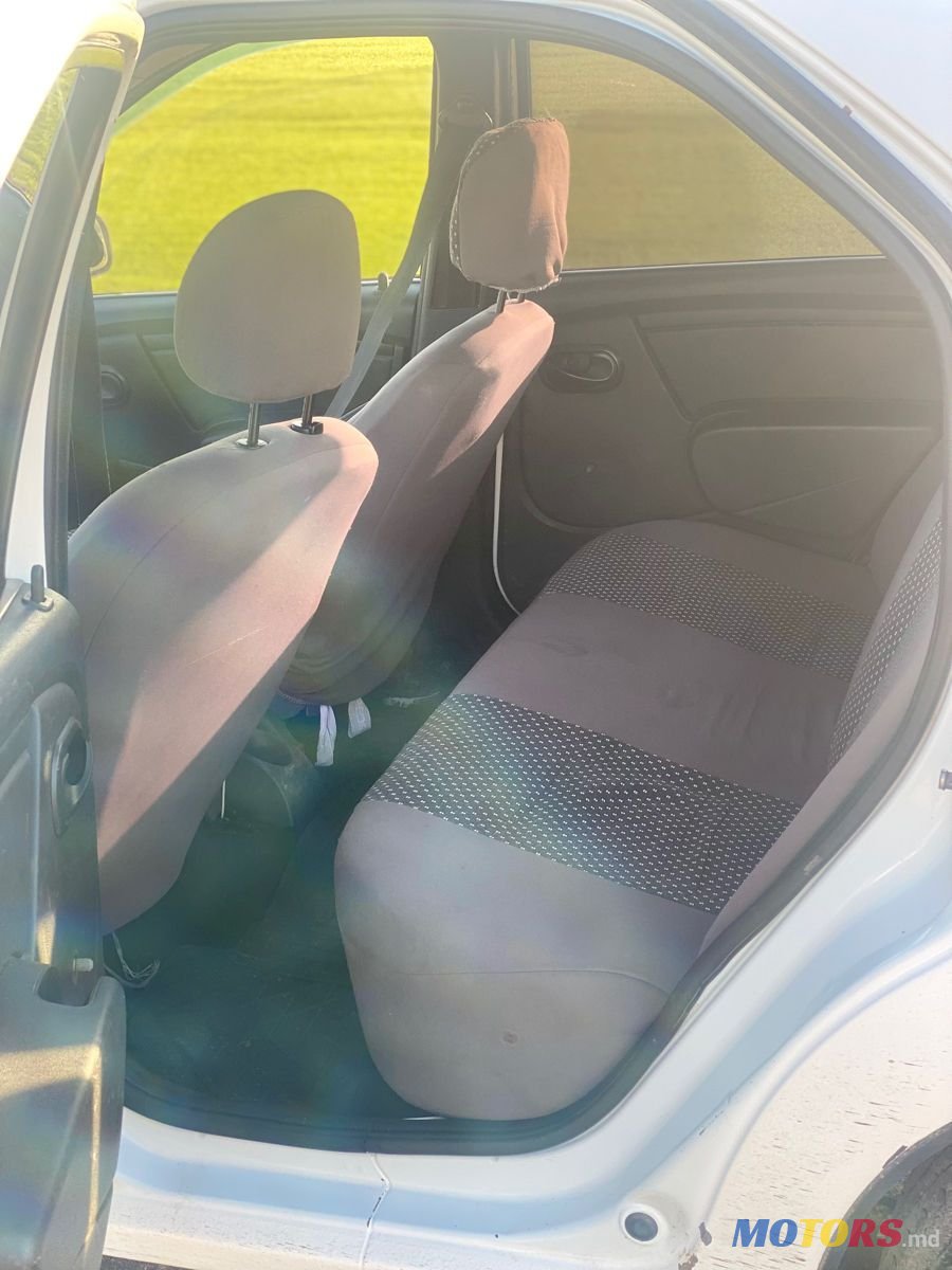 2010' Dacia Logan photo #6