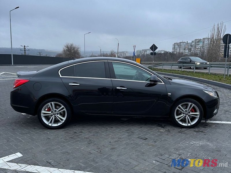 2010' Opel Insignia photo #4