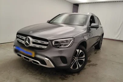 2021' Mercedes-Benz GLC