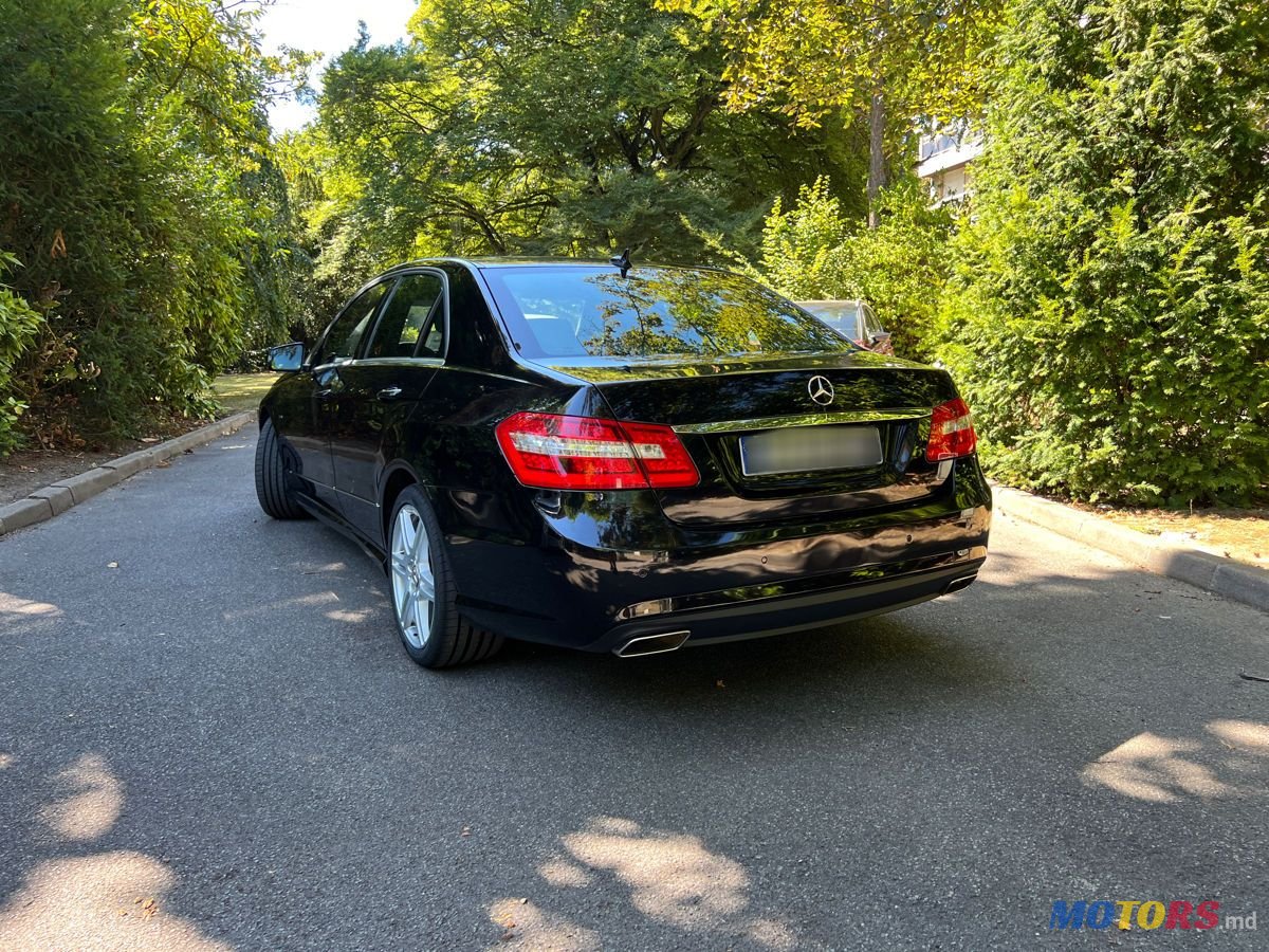 2009' Mercedes-Benz E Класс photo #4