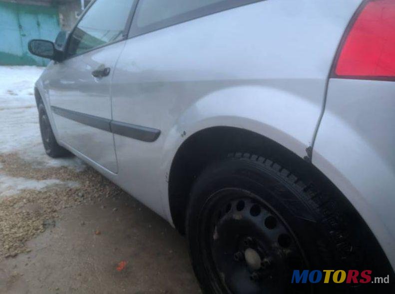 2005' Renault Megane photo #2