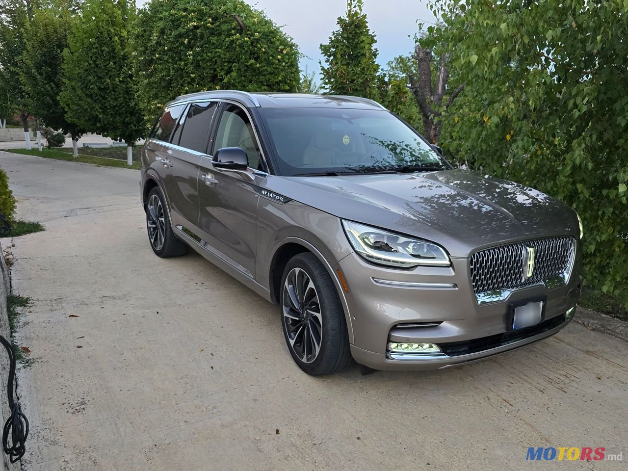 2020' Lincoln Aviator photo #1