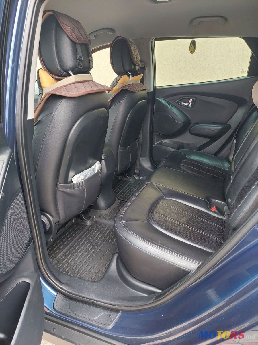 2010' Hyundai ix35 photo #2