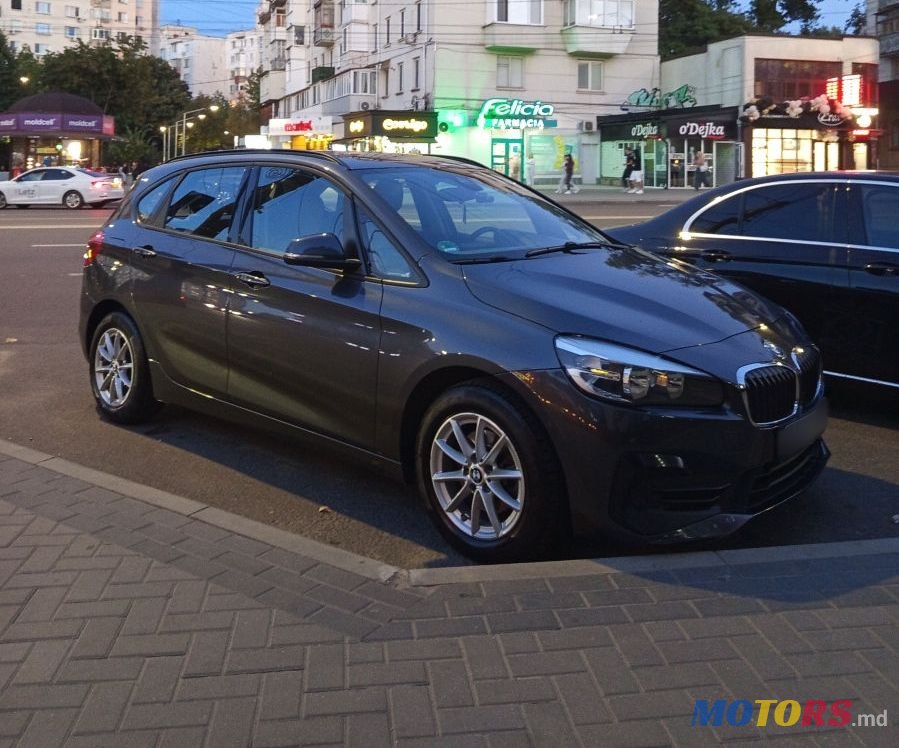 2018' BMW 2 Series Active Tourer photo #3