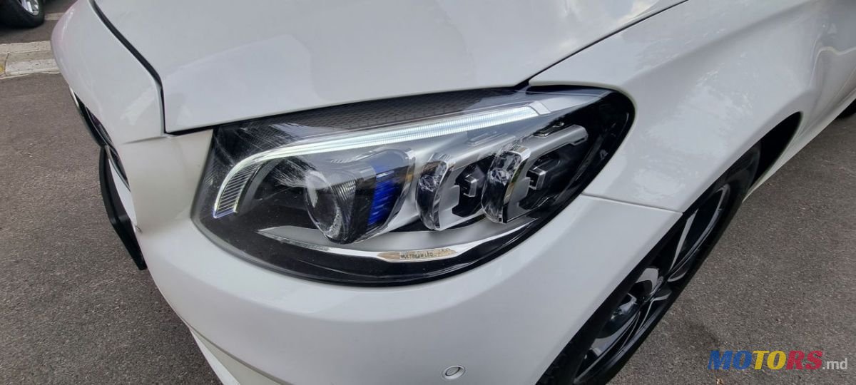 2019' Mercedes-Benz C-Class photo #4