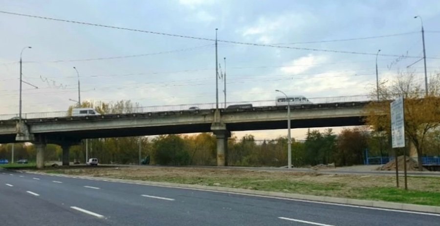 Circulaţia pe podul Mihai Viteazul din Chişinău, suspendată parţial începând de azi, timp de aproape 4 luni