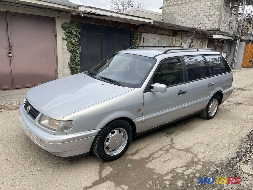 1996' Volkswagen Passat photo #3