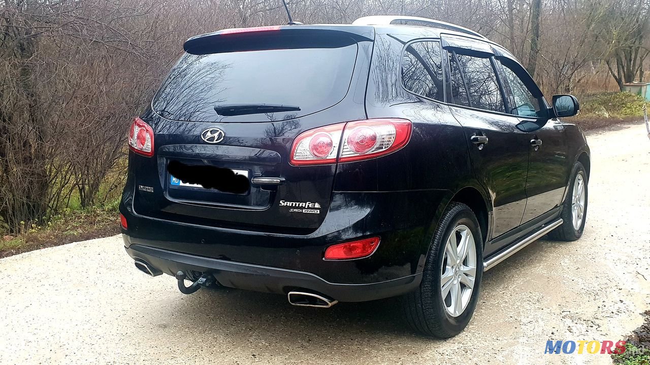 2010' Hyundai Santa Fe photo #4