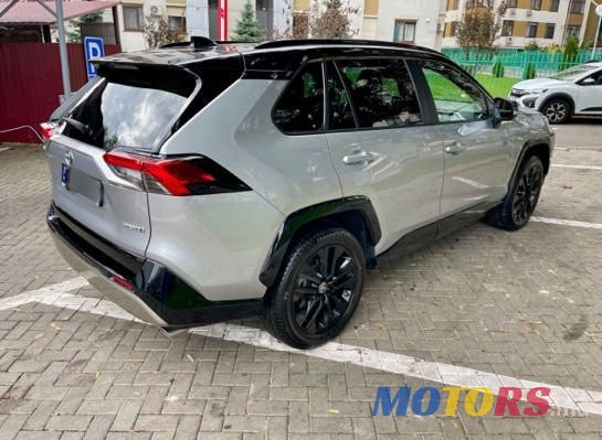 2022' Toyota RAV4 photo #3