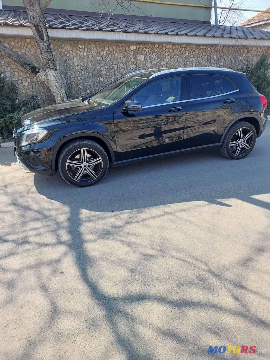 2016' Mercedes-Benz GLA photo #2