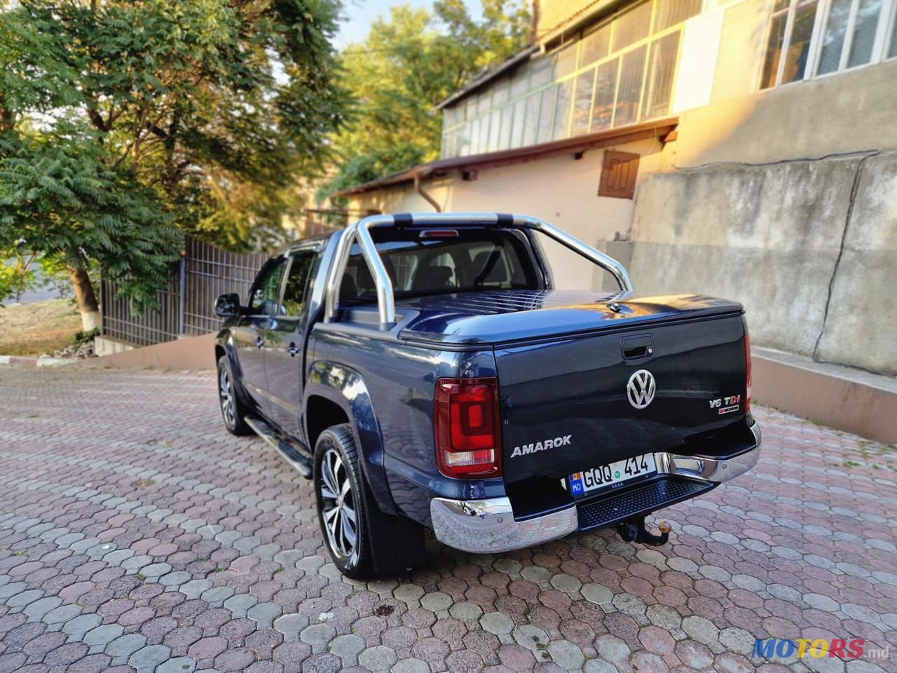 2018' Volkswagen Amarok photo #3