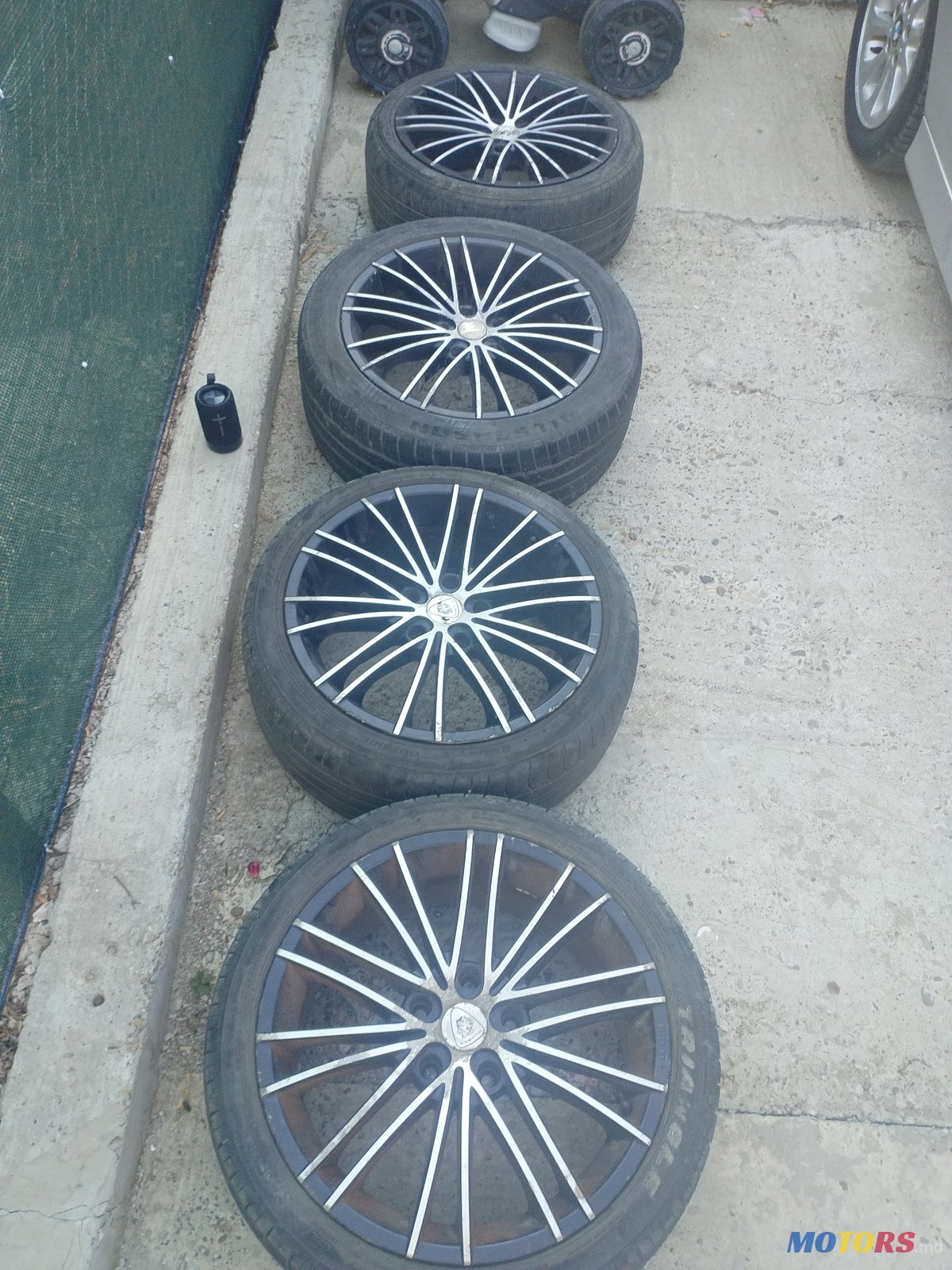 2008' BMW 3 Series 318 photo #4