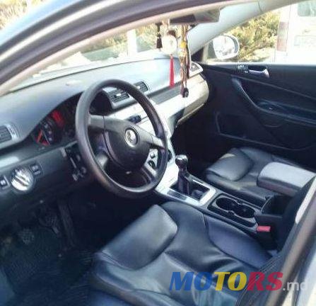 2006' Volkswagen Passat photo #1