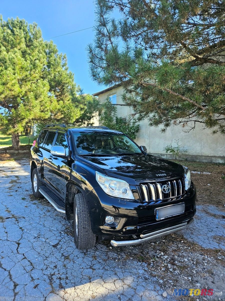 2012' Toyota Land Cruiser Prado photo #2