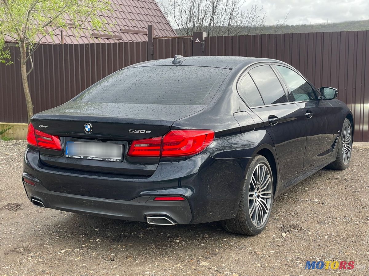 2020' BMW 5 Series photo #3