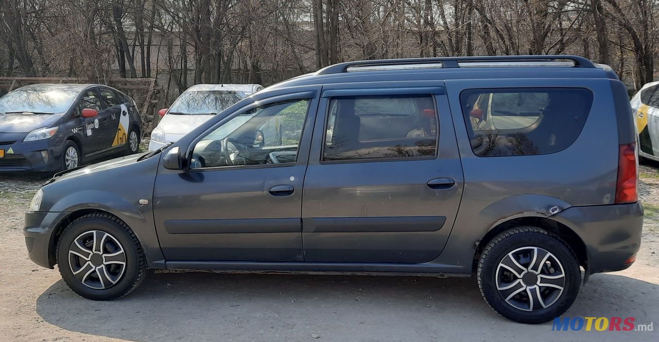 2009' Dacia Logan Mcv photo #4