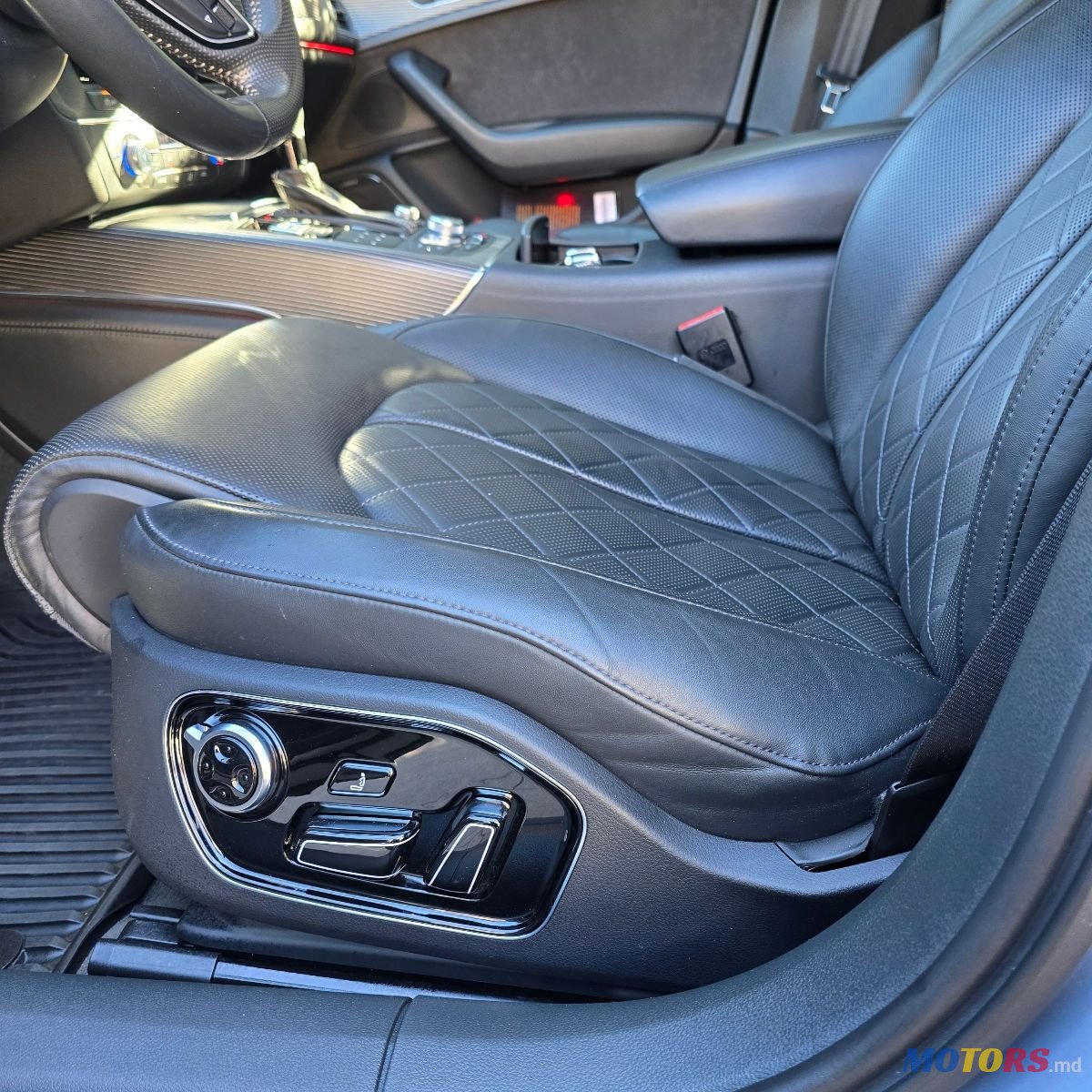 2018' Audi A6 Avant photo #6